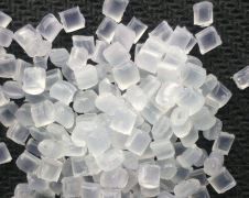 無鹵防火PC透明塑料的生產(chǎn)廠家該如何選擇呢？