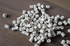 關于低光澤PC塑料在汽車內飾的應用介紹